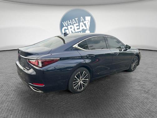 Mica 2024 Lexus ES 350 350