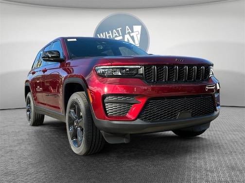 2025 Jeep Grand Cherokee Laredo