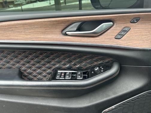 2022 Jeep Grand Cherokee Summit