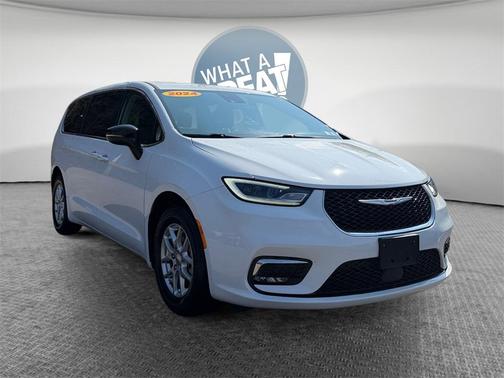 2024 Chrysler Pacifica Touring-L