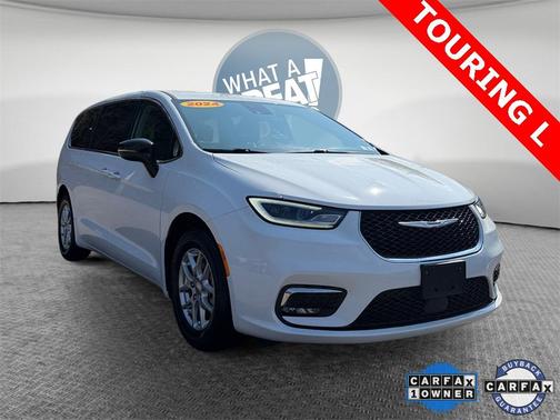 2024 Chrysler Pacifica Touring-L