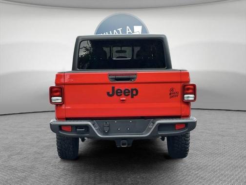 2022 Jeep Gladiator Sport