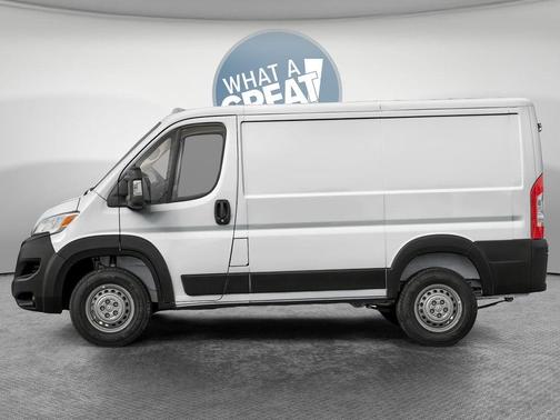 Bright White Clearcoat 2026 RAM ProMaster 1500 Low Roof