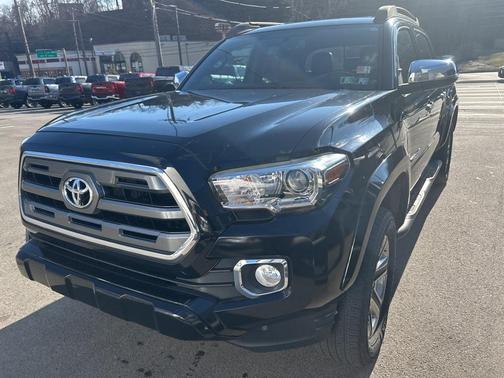 2017 Toyota Tacoma Limited