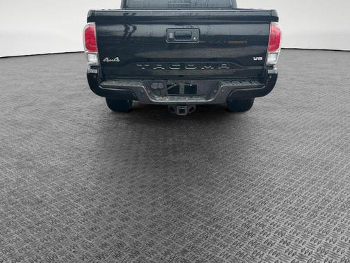 2017 Toyota Tacoma Limited