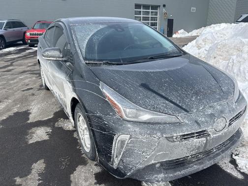 2019 Toyota Prius XLE