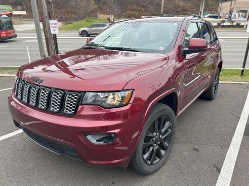 2022 Jeep Grand Cherokee WK Laredo