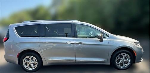 2021 Chrysler Pacifica Limited AWD