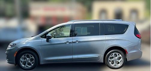 2021 Chrysler Pacifica Limited AWD