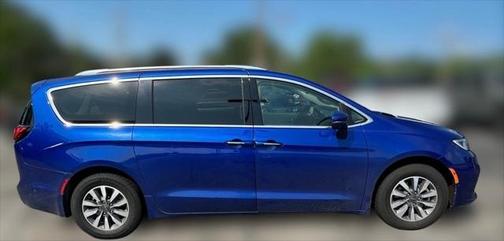 2021 Chrysler Pacifica Hybrid Touring L