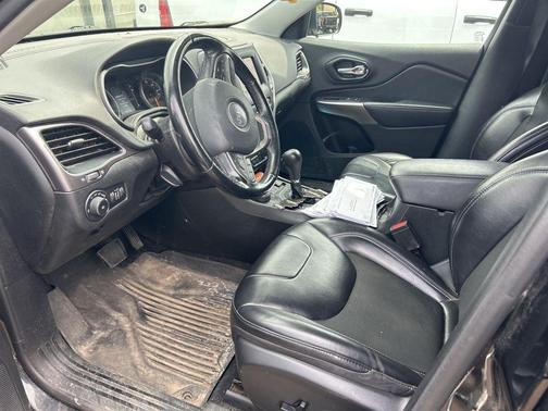 Diamond Black 2021 Jeep Cherokee Latitude Plus