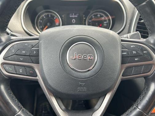 Diamond Black 2021 Jeep Cherokee Latitude Plus