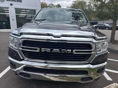 2019 RAM 1500 Big Horn/Lone Star Crew Cab 4x4 57' Box