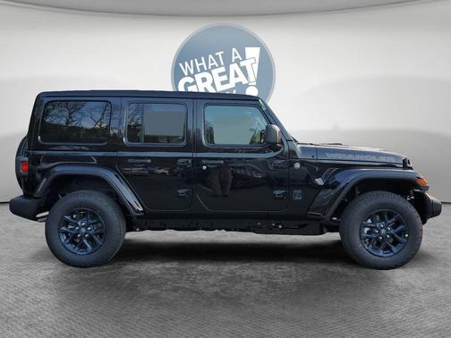 Black Clearcoat 2026 Jeep Wrangler Sport