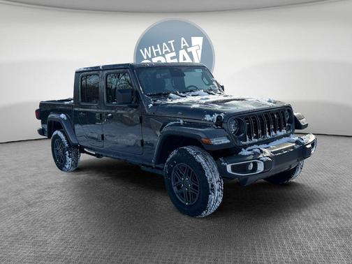 2026 Jeep Gladiator Sport