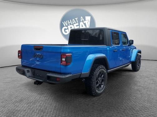 2026 Jeep Gladiator Sport