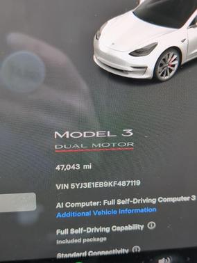 Pearl White Multi 2019 Tesla Model 3 Performance