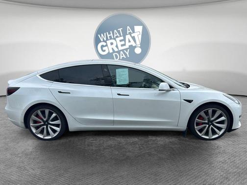 Pearl White Multi 2019 Tesla Model 3 Performance