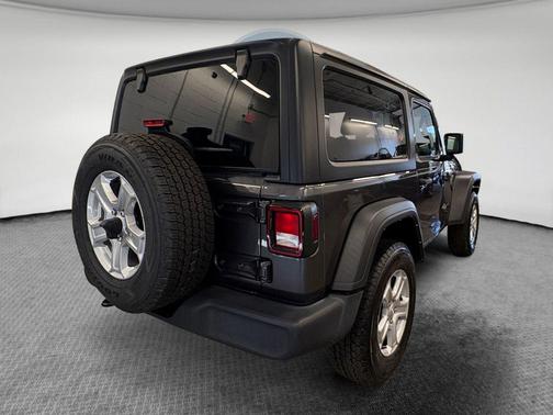 Granite Crystal Clearcoat Metallic 2022 Jeep Wrangler Sport
