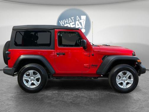 Firecracker Red Clearcoat 2022 Jeep Wrangler Sport