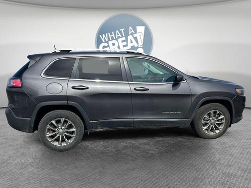 Granite Crystal Clearcoat Metallic 2019 Jeep Cherokee Latitude Plus