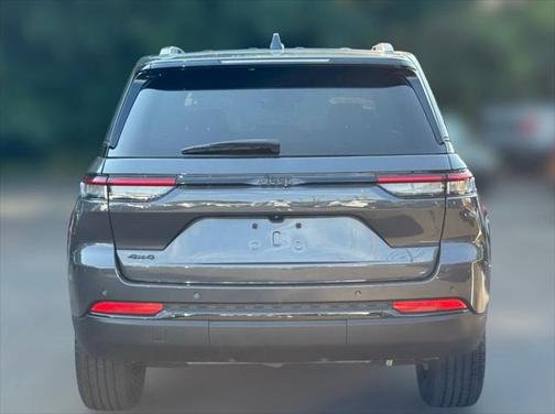 2022 Jeep Grand Cherokee Altitude 4x4