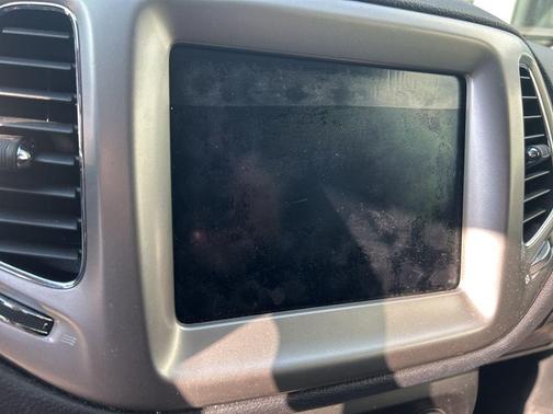 Diamond Black 2017 Jeep Compass Latitude