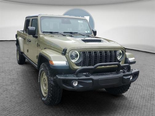 2026 Jeep Gladiator Sport