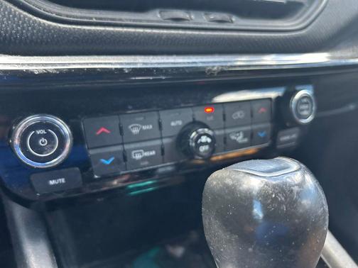 Diamond Black 2022 Jeep Compass Latitude