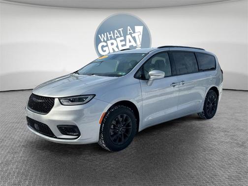 2022 Chrysler Pacifica Touring-L