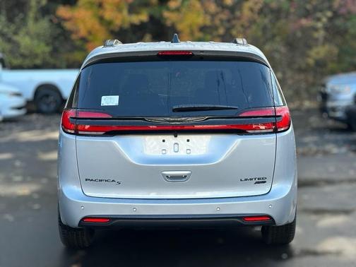 2026 Chrysler Pacifica Limited