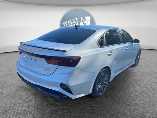 Snow White Pearl 2024 Kia Forte GT-Line