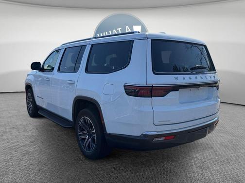Bright White Clearcoat 2022 Jeep Wagoneer Series III