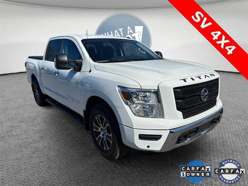 2020 Nissan Titan SV