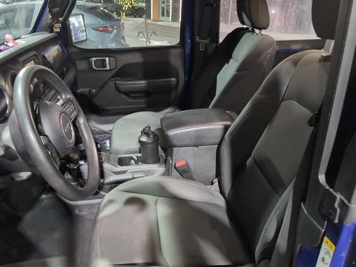 2019 Jeep Wrangler Sport