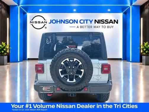 Bright White Clearcoat 2025 Jeep Wrangler Rubicon