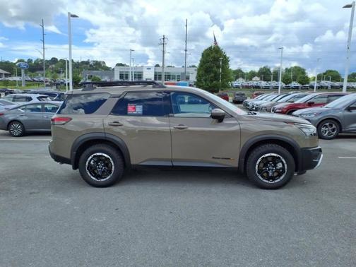 2025 Nissan Pathfinder Rock Creek