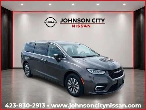 Granite Crystal Metallic Clearcoat 2023 Chrysler Pacifica Hybrid Touring L