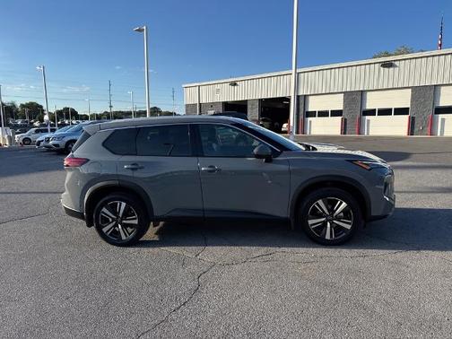 2024 Nissan Rogue SL