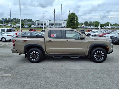 2024 Nissan Frontier PRO-4X
