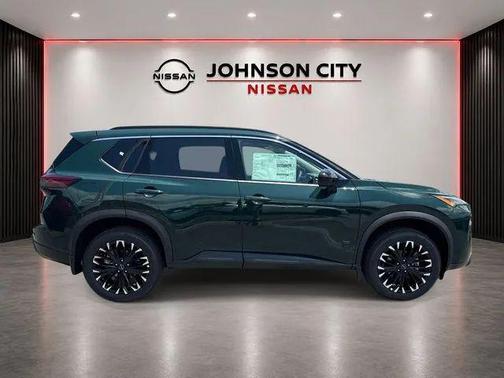 Obsidian Green Pearl 2026 Nissan Rogue Dark Armor