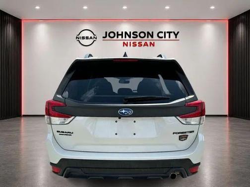 Crystal White Pearl 2024 Subaru Forester Wilderness