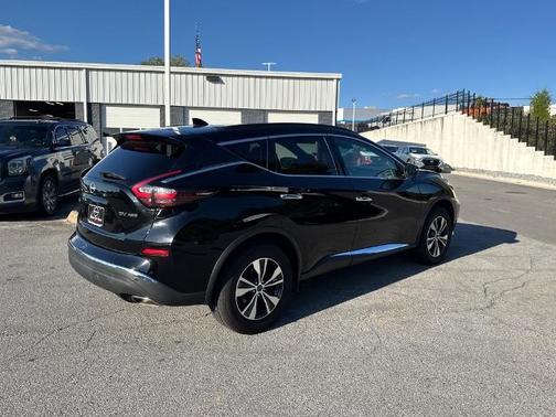 2023 Nissan Murano SV