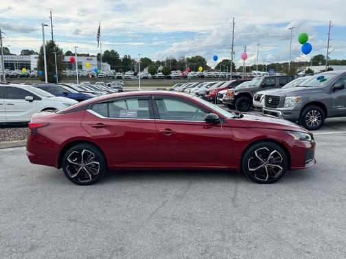 2024 Nissan Altima 2.5 SR