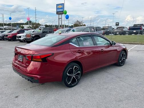 2024 Nissan Altima 2.5 SR