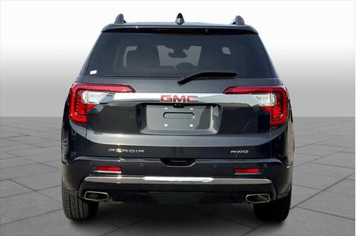 2022 GMC Acadia Denali