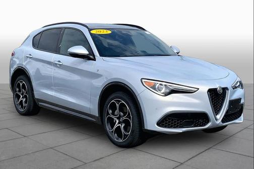Moonlight Gray Metallic 2023 Alfa Romeo Stelvio Ti