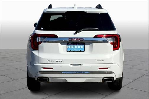 2022 GMC Acadia Denali