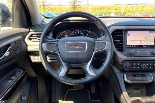 2023 GMC Acadia AWD AT4