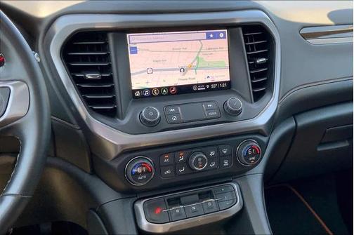 2023 GMC Acadia AWD AT4